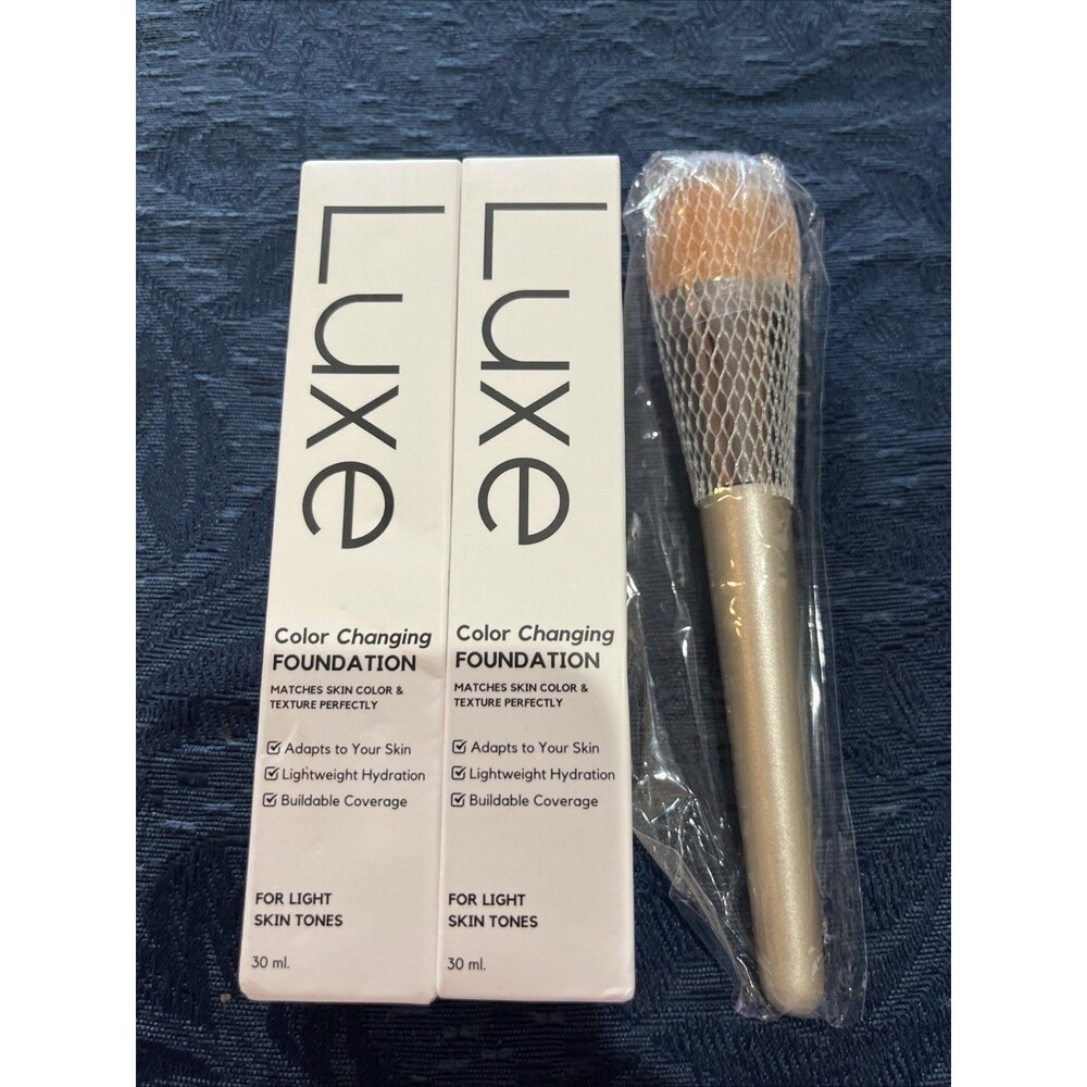 NEW Luxe Color Changing Foundation 01 Light Hydrating 2 Tubes Application Brush